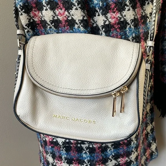 Marc jacobs messenger bag hotsell